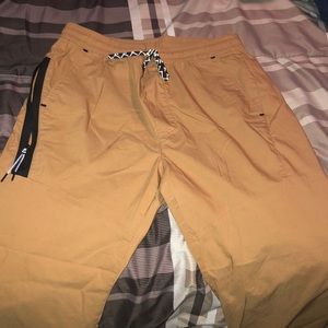 American eagle joggers